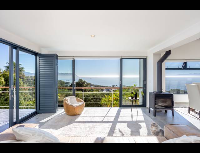 4 BEDROOM FREEHOLD FOR SALE IN FROGGY FARM